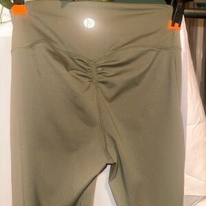 Alstyle logo -Emblazoned Olive Green High-Waist Leggings